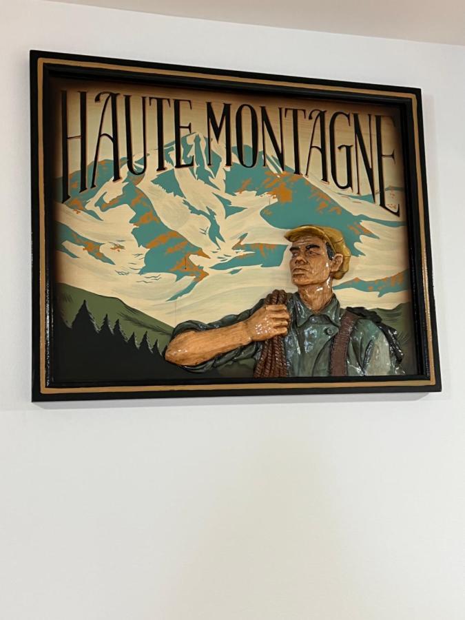 Les Gites De La Bergerie - Boule De Neige Meximieux Exteriör bild